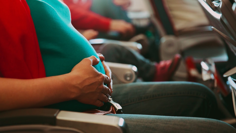 9 lưu ý dành cho phụ nữ mang thai khi đi máy bay