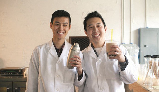 Andrew Chau và Bin Chen - những người sáng lập ra Boba Guys