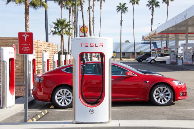 Tesla cho biết sẽ chấp nhạn thanh toán xe điện bằng Bitcoin trong tương lai.