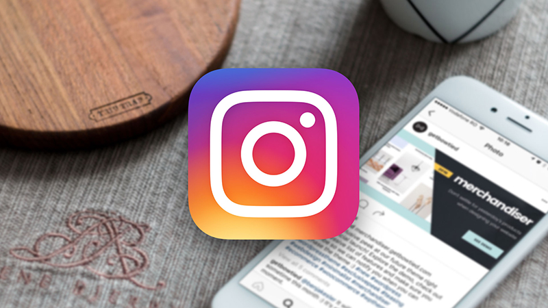 Năm 2010, Instagram được thành lập bởi Kevin Systrom và Mike Krieger