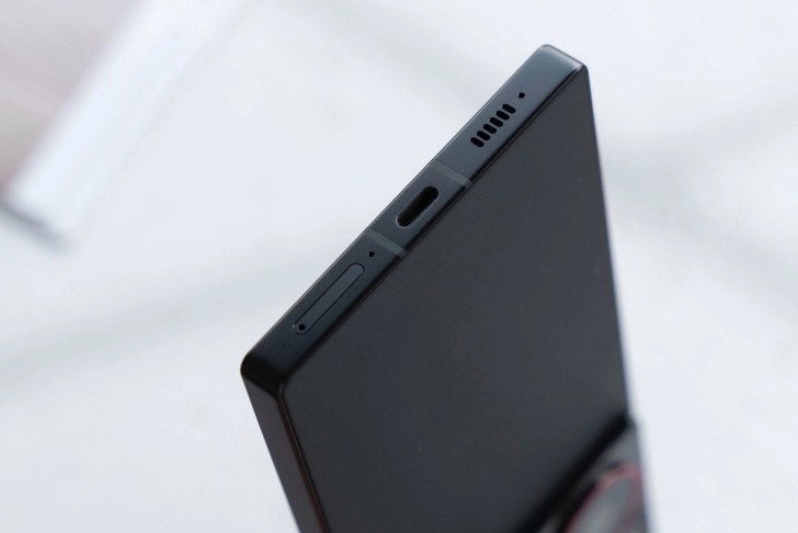 Nubia Z60 Ultra: Smartphone đẹp lạ mang hiệu năng đáng ao ước